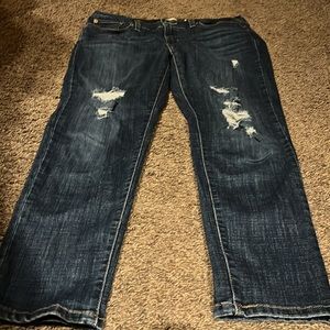 Levi Strauss jeans 👖 boyfriend cut. Several pre-made holes in front. Size 29